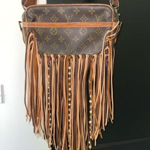 Louis Vuitton (authentic)vintage boho bag